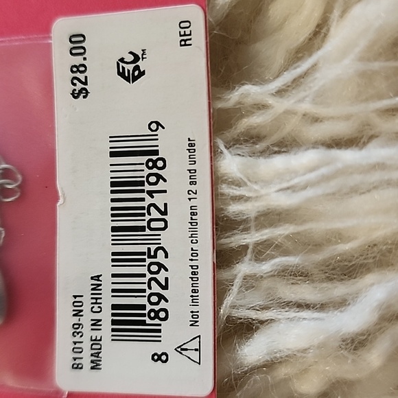 D - NWT Betsey Johnson Mermaid Necklace - Picture 3 of 3